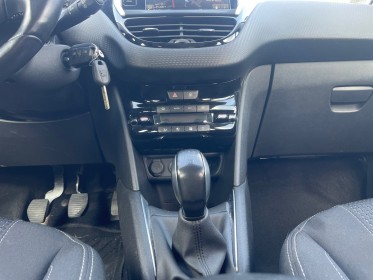 Peugeot 208 allure 110ch / 1ere main /full leds / carplay / radars de recul/ distribution faite occasion simplicicar orgeval ...