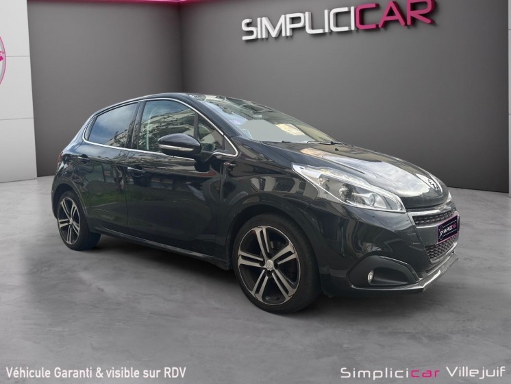 Peugeot 208 1.2 puretech 110ch ss bvm5 gt line apple car play radar de recul jantes sport garantie 12 mois occasion...