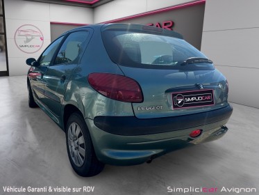 Peugeot 206 1.4i xt premium occasion avignon (84) simplicicar simplicibike france