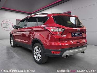 Ford kuga 1.5 tdci 120 4x2 bvm6 titanium/camera/hayon électrique/attache remorque/ garantie 12 mois occasion simplicicar...