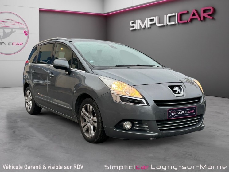 Peugeot 5008 1.6 hdi 112ch fap bmp6 blue lion série spéciale family 7pl occasion simplicicar lagny  simplicicar...