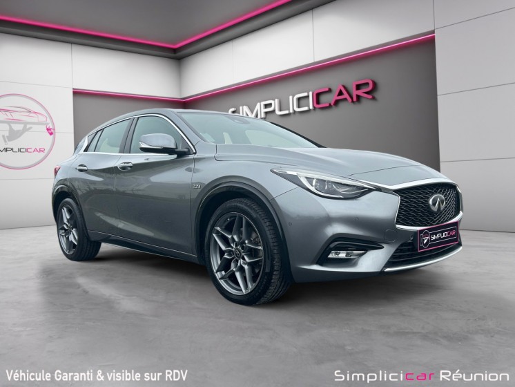 Infiniti q30 2.2d 170 7dct premium occasion réunion ville st pierre simplicicar simplicibike france