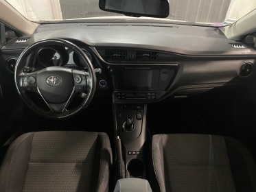 Toyota auris rc18 hybrid 136h - collection / entretien toyota / camera de recul occasion montpellier (34) simplicicar...