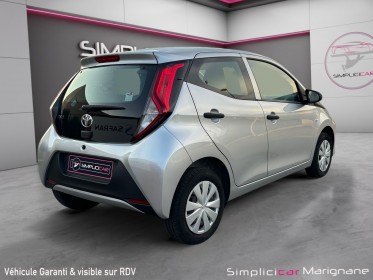 Toyota aygo pro my19 1.0 vvt-i faible km garantie 12 mois / bluetooth / clim / commande volant occasion simplicicar marignane...