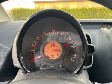 Toyota aygo pro my19 1.0 vvt-i faible km garantie 12 mois / bluetooth / clim / commande volant occasion simplicicar marignane...