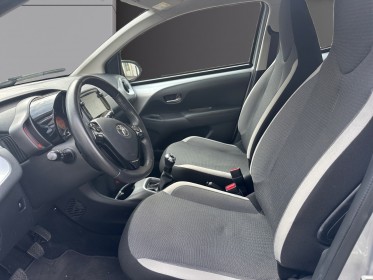 Toyota aygo my20 1.0 vvt-i x-play apple car play, android auto, caméra de recul, limiteur de vitesse occasion simplicicar...