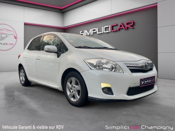 Toyota auris mc hsd 136h executive / hybride / faible consommation / occasion champigny-sur-marne (94) simplicicar...