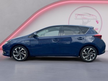 Toyota auris hybride 136h design business/gps/camera de recul/entretien toyota occasion simplicicar orgeval  simplicicar...