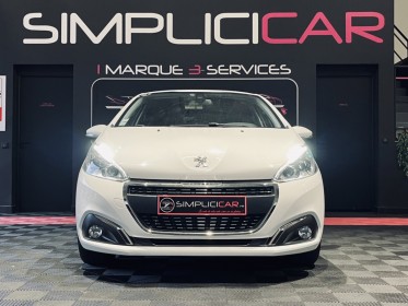 Peugeot 208 puretech 82ch ss bvm5 signature - distribution ok - garantie 12 mois occasion  simplicicar aix les bains...