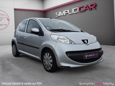 Peugeot 107 1.0e 12v 68ch trendy premiere main garantie 12 mois occasion simplicicar vichy simplicicar simplicibike france