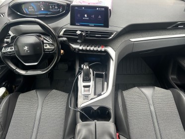 Peugeot 5008 bluehdi 130ch ss eat8 allure, caméra de recul 360°, apple carplay, carnet d'entretiens peugot, phares......