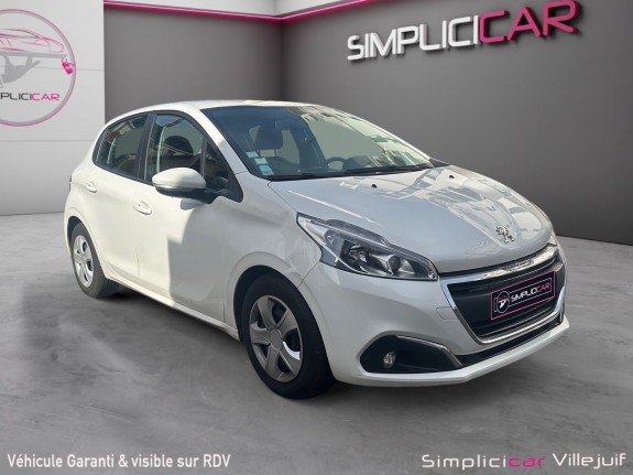 Peugeot 208 business 2019 puretech 82ch ss bvm5 6.2 evap active business, garantie 12 mois, courroie de distrib fait....