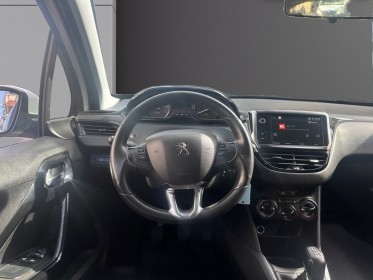 Peugeot 208 business 2019 puretech 82ch ss bvm5 6.2 evap active business, garantie 12 mois, courroie de distrib fait....