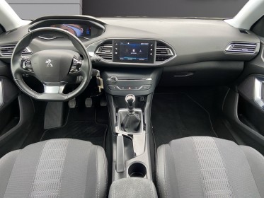 Peugeot 308 130ch ss bvm6 finition allure./carplay-camera de recul- digital cockpit-faible km occasion simplicicar compiegne...