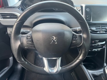 Peugeot 208 1.2 puretech 82ch bvm5 allure carplay garantie 12 mois sort de révision occasion montreuil (porte de...