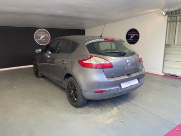 Renault megane iii berline dci 110 fap energy eco2 limited occasion simplicicar livry gargan simplicicar simplicibike france