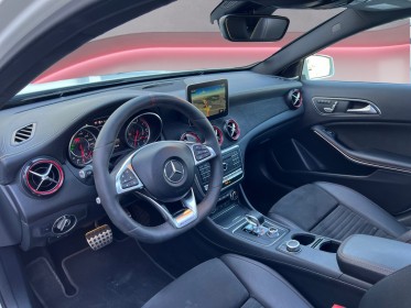 Mercedes gla 45 amg performance speedshift dct amg 4-matic suivi mercedes / toit ouvrant / harman kardon / cam recul /......