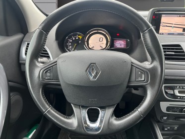 Renault megane iii berline tce 115 energy eco2 life/entretiens a jour/garantie 6 mois occasion champigny-sur-marne (94)...