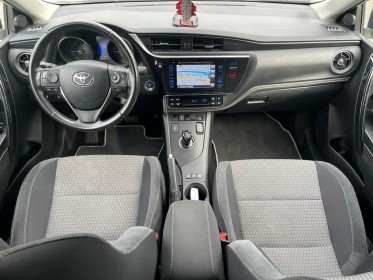 Toyota auris rc18 hybride 136h collection - tva recuperable  - jantes - camera de recul occasion champigny-sur-marne (94)...