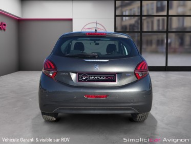 Peugeot 208 82ch allure idéal jeune permis / apple carplay - android auto / cam.radar de recul / toit pano occasion avignon...