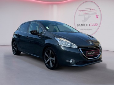 Peugeot 208 féline 1.6 e-hdi 92 ch clim auto/ toit pano occasion simplicicar orgeval  simplicicar simplicibike france