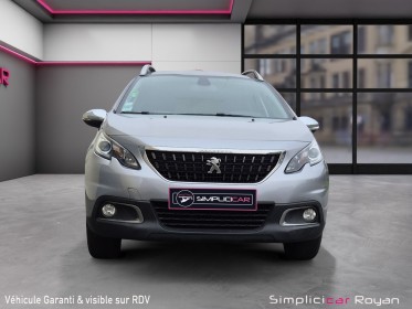 Peugeot 2008 1.2 puretech 82ch bvm5 style distribution neuve garantie 12 mois occasion simplicicar royan simplicicar...