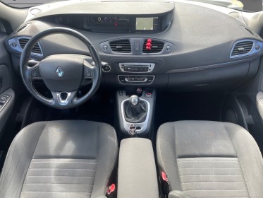 Renault grand scenic iii dci 110 limited / 7 places / regulateur / bluetooth / attelage occasion simplicicar salon de...