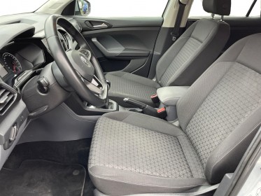 Volkswagen t-cross business 1.0 tsi 95 start/stop bvm5 lounge business avec attache remorque amovible occasion simplicicar...