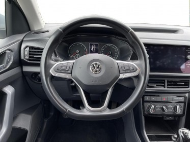 Volkswagen t-cross business 1.0 tsi 95 start/stop bvm5 lounge business avec attache remorque amovible occasion simplicicar...