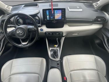 Toyota yaris hybride my21 116h dynamic, apple car play, climatitaion bi-zone, recharge induction occasion simplicicar...