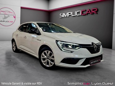 Renault megane iv berline tce 140 fap limited/attelage/garantie 12 mois occasion simplicicar lyon ouest simplicicar...