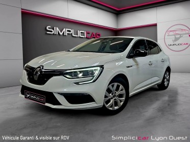 Renault megane iv berline tce 140 fap limited/attelage/garantie 12 mois occasion simplicicar lyon ouest simplicicar...