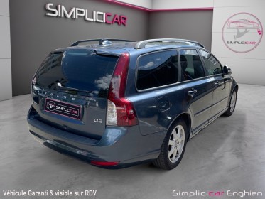 Volvo v50 1.6d drive 115 momentum occasion osny simplicicar simplicibike france