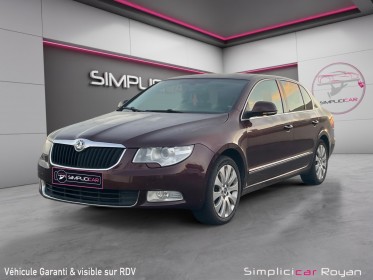 Skoda superb 2.0 tdi 140 fap confort dsg garantie 12 mois occasion simplicicar royan simplicicar simplicibike france