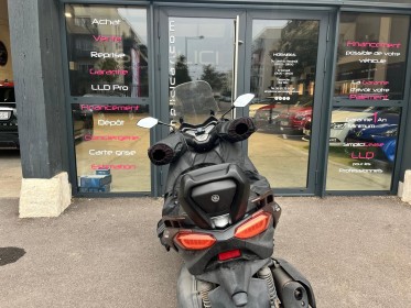 Yamaha x-max 300 cc  tablier  manchons  poignées chauffantes  garantie 12 mois occasion simplicicar vernon simplicicar...