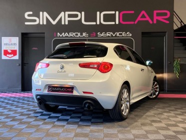 Alfa romeo giulietta 1750 tbi 235 ch quadrifoglio verde - garantie 12 mois occasion  simplicicar aix les bains simplicicar...