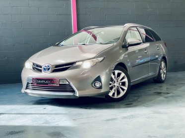 Toyota auris touring sports hybride 136h style- entretien toyota complet occasion simplicicar st-maximin simplicicar...