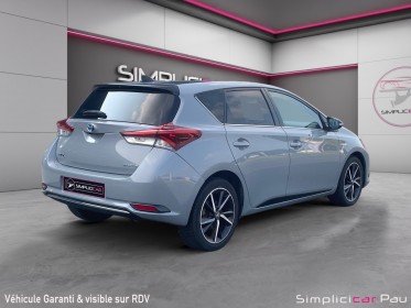 Toyota auris my17 hybride 136h collection occasion simplicicar pau simplicicar simplicibike france