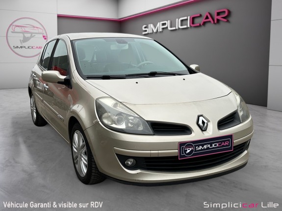 Renault clio iii 2.0 16v 140 initiale occasion simplicicar lille  simplicicar simplicibike france