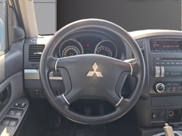 Mitsubishi pajero long 3.2 di-d 7 places - carnet complet mitsubishi - garantie 12 mois occasion parc voitures beauvais...