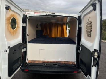 Renault trafic fourgon véhicule aménagé banquette lit occasion simplicicar beaune simplicicar simplicibike france