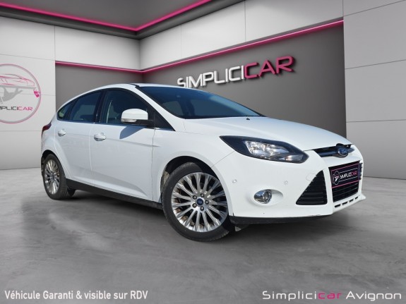 Ford focus 125ch. titanium x révision  kit distri moins de 6 mois - garantie 12 mois occasion avignon (84) simplicicar...