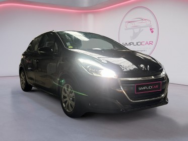 Peugeot 208 business allure 1.6 bluehdi 100 ch bvm5 clim auto occasion simplicicar orgeval  simplicicar simplicibike france