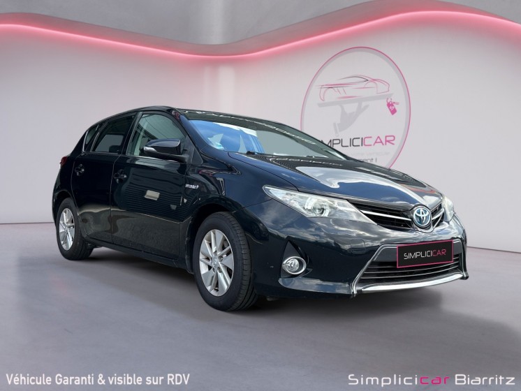 Toyota auris hybride 136h dynamic occasion simplicicar biarritz  simplicicar simplicibike france