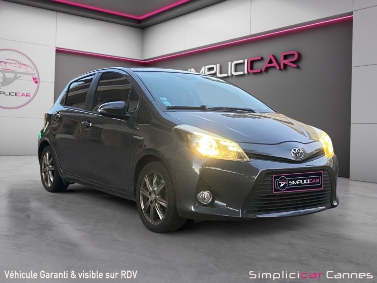 Toyota yaris hybride 100h dynamic occasion cannes (06) simplicicar simplicibike france