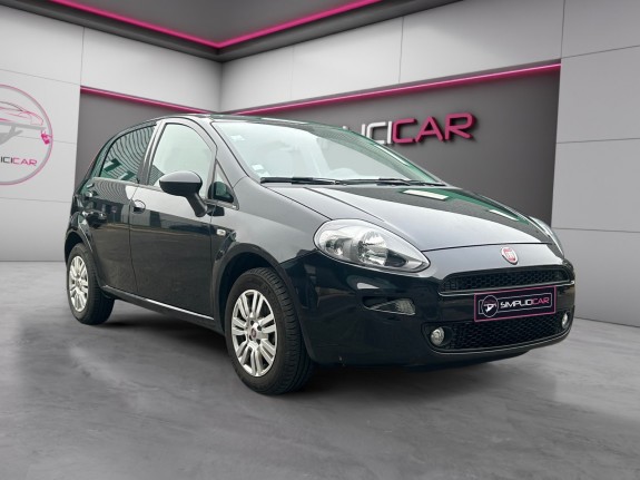 Fiat punto 1.4 77 ch ss lounge occasion  simplicicar nord isere simplicicar simplicibike france