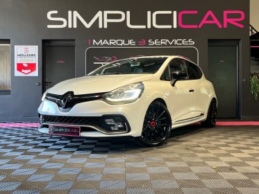 Renault clio iv clio 4 rs 1.6 turbo 220 edc rs trophy echappement gt perf garantie-12-mois occasion  simplicicar aix les...