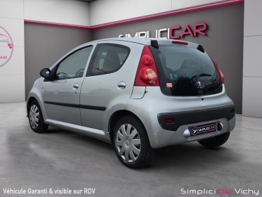 Peugeot 107 1.0e 12v 68ch trendy premiere main garantie 12 mois occasion simplicicar vichy simplicicar simplicibike france