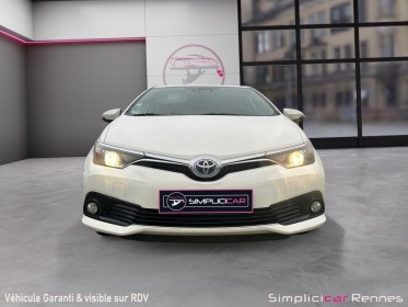 Toyota auris hybride 136h dynamic occasion simplicicar rennes simplicicar simplicibike france