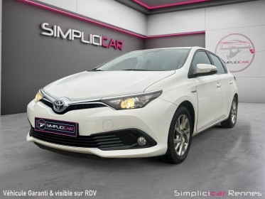 Toyota auris hybride 136h dynamic occasion simplicicar rennes simplicicar simplicibike france